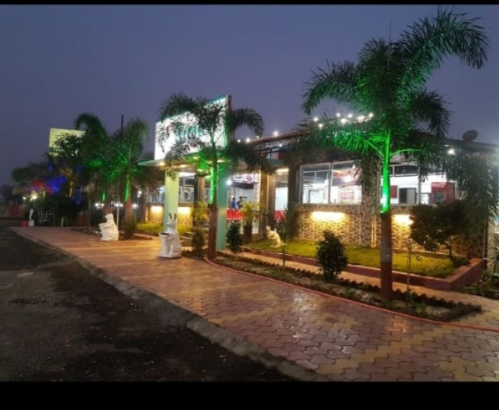  Hotels 42000 Sq.ft. for Sale in Mohol, Solapur