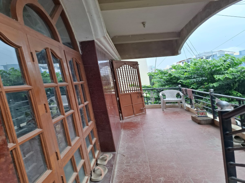 8 BHK House 1200 Sq.ft. for Sale in Vyalikaval, Bangalore
