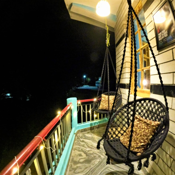  Guest House 5400 Sq.ft. for Rent in Dhalpur, Kullu