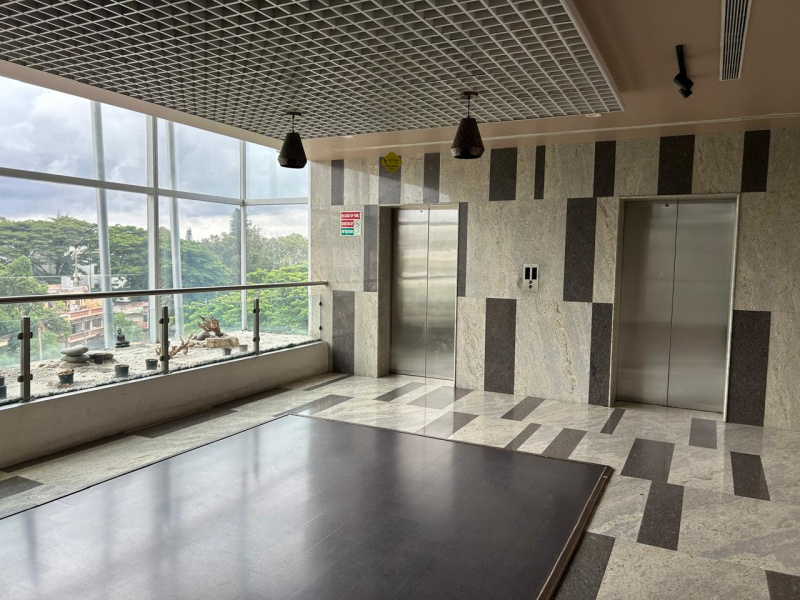  Office Space 18837 Sq.ft. for Rent in Adugodi, Bangalore