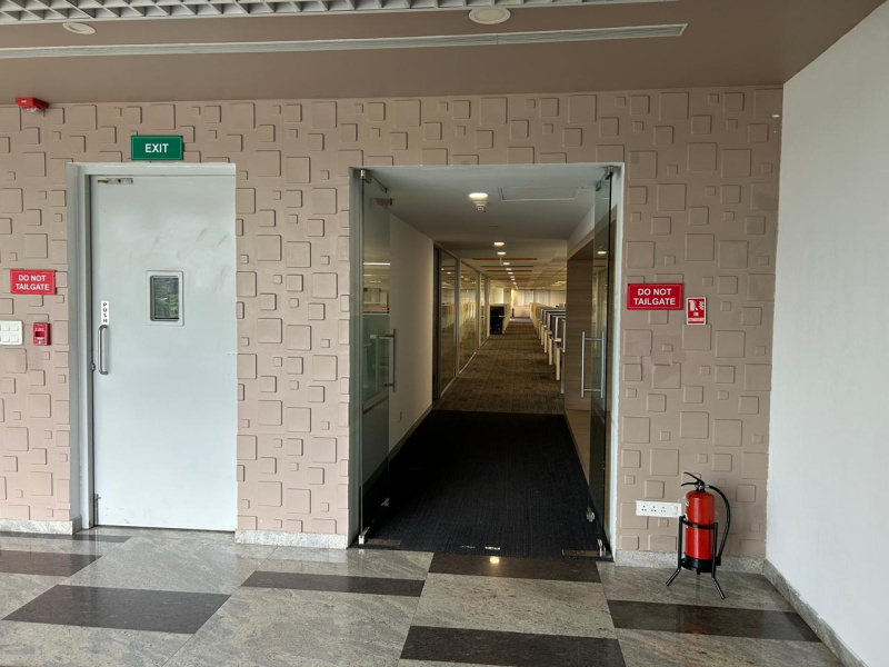  Office Space 18837 Sq.ft. for Rent in Adugodi, Bangalore