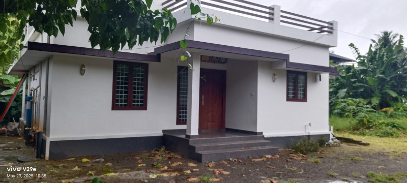 3 BHK House 1800 Sq.ft. for Rent in Kanjikkuzhi, Kottayam