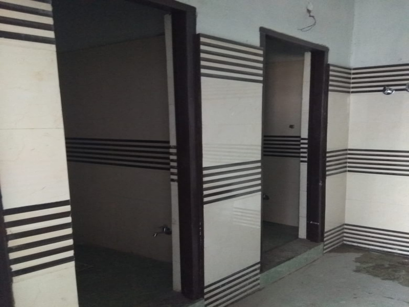  Showroom 2700 Sq.ft. for Rent in Khurja, Bulandshahr