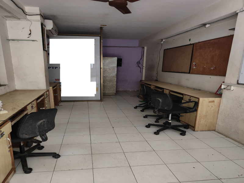  Commercial Shop 350 Sq.ft. for Rent in Chanod, Vapi