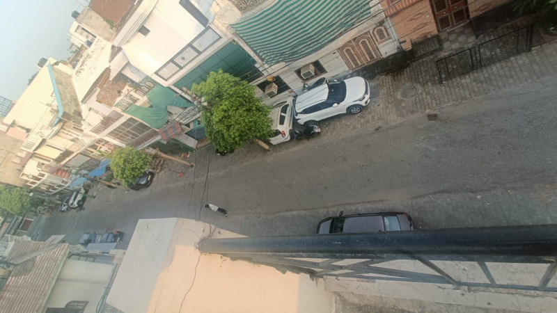  Commercial Shop 720 Sq.ft. for Sale in Sanjay Nagar, Ghaziabad