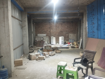  Showroom for Rent in Alampatti, Ghazipur