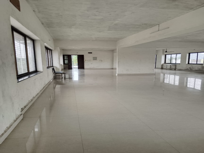  Business Center 3500 Sq.ft. for Rent in Krishna Nagar, Vellore