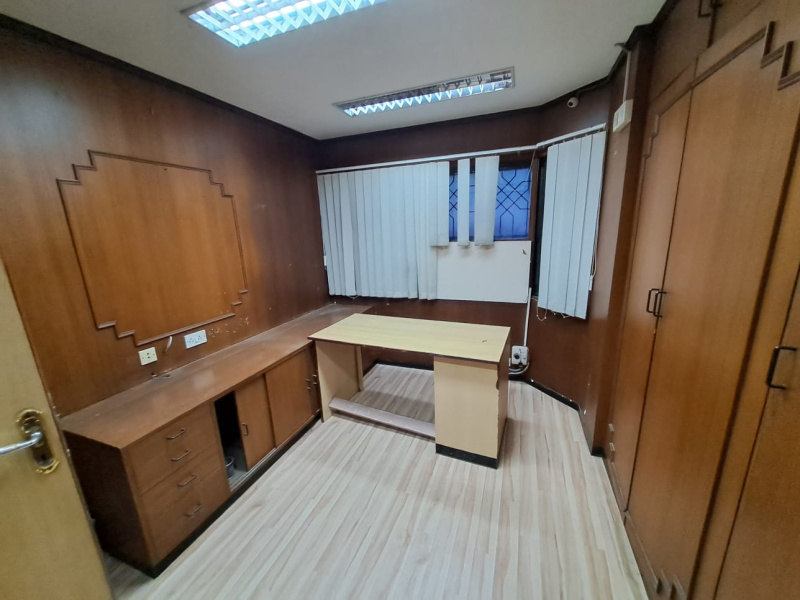  Office Space 1670 Sq.ft. for Sale in T Nagar, Chennai