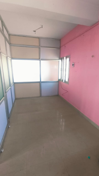  Office Space 1200 Sq.ft. for Rent in Arumbakkam, Chennai