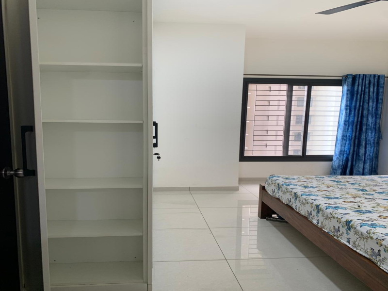 2 BHK Apartment 1300 Sq.ft. for Rent in Kr Puram, Bangalore