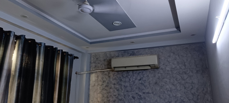 5 BHK House 1350 Sq.ft. for Sale in Dashrath Puri, Dabri, Delhi