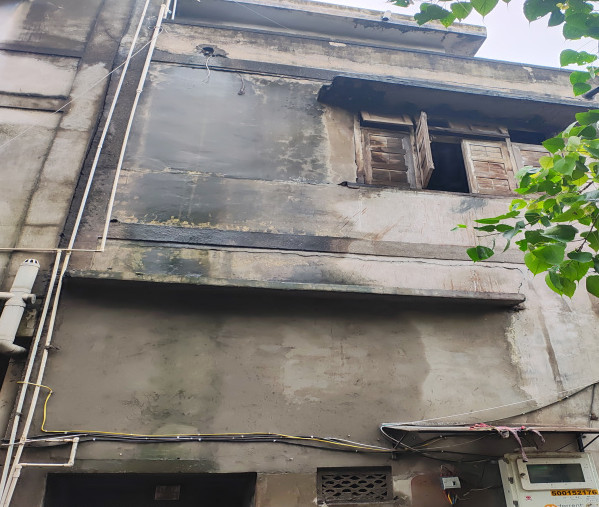  Warehouse 3000 Sq.ft. for Rent in Udhna Magdalla Road, Surat