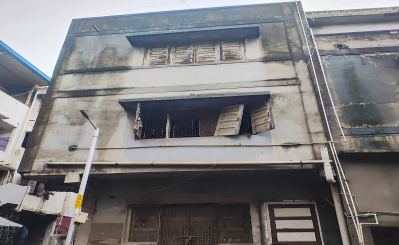  Warehouse 3000 Sq.ft. for Rent in Udhna Magdalla Road, Surat
