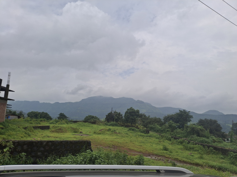4 BHK Farm House 84000 Sq.ft. for Sale in Kalundre, Raigad