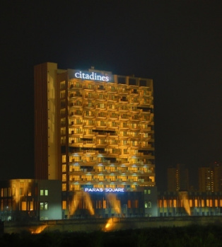 3.5 BHK Flat for Sale in Sector 137 Noida