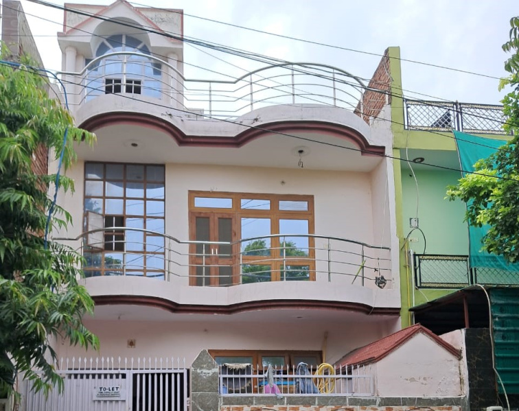 2 BHK Builder Floor 1000 Sq.ft. for Rent in Dayal Bagh, Agra