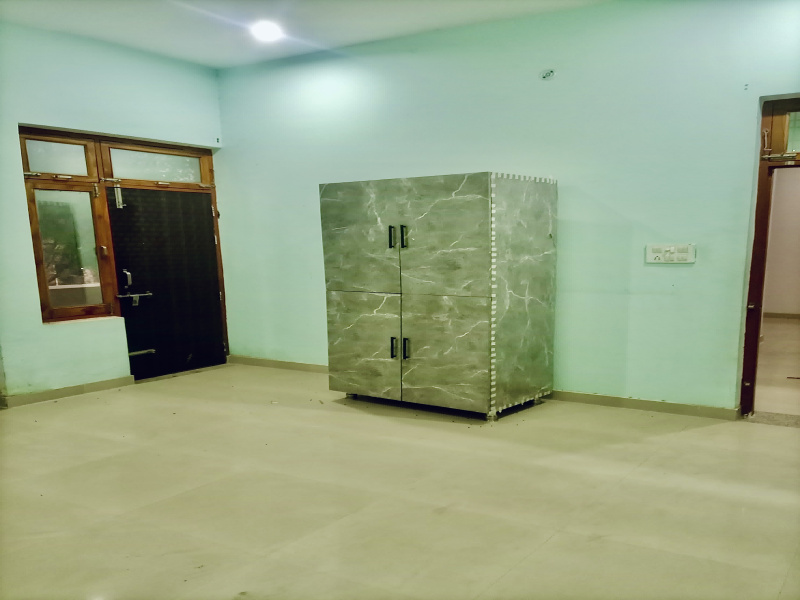 2 BHK House 2100 Sq.ft. for Rent in Nandanpura, Jhansi