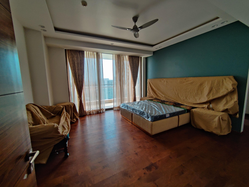 4 BHK 4010 Sq.ft. Apartment for Sale in Sector 65 Gurgaon