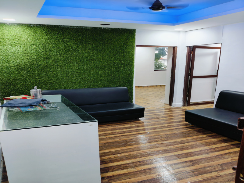  Commercial Shop 900 Sq.ft. for Rent in Arera Colony, Bhopal