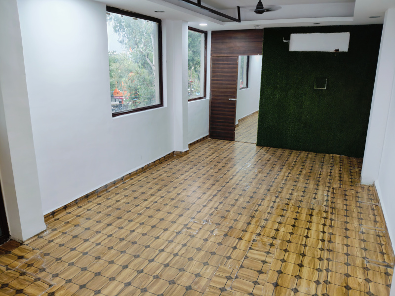  Commercial Shop 900 Sq.ft. for Rent in Arera Colony, Bhopal