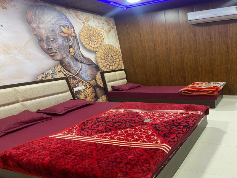  Hotels 86 Sq.ft. for Rent in Golden Temple, Amritsar