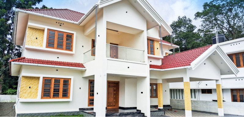 4 BHK House 2600 Sq.ft. for Sale in Muvattupuzha, Ernakulam