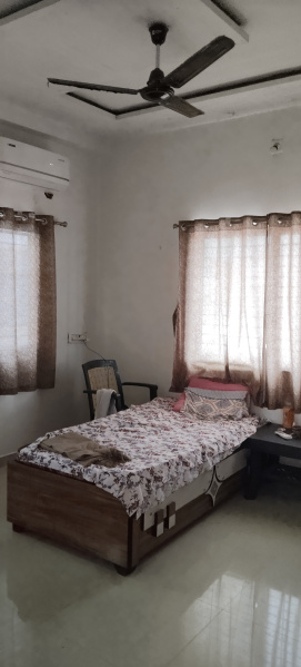 3 BHK House 1200 Sq.ft. for Rent in Kosamba, Surat
