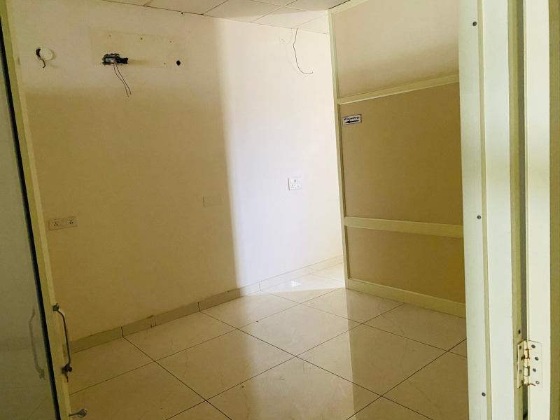  1350 Sq.ft. Office Space for Rent in Gill Road, Ludhiana