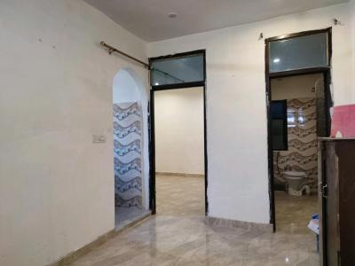 2 BHK Builder Floor 850 Sq.ft. for Rent in Laxmi Nagar, Delhi