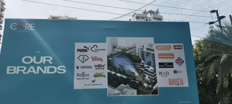  Commercial Shop 200 Sq.ft. for Sale in Crossing Republik, Ghaziabad
