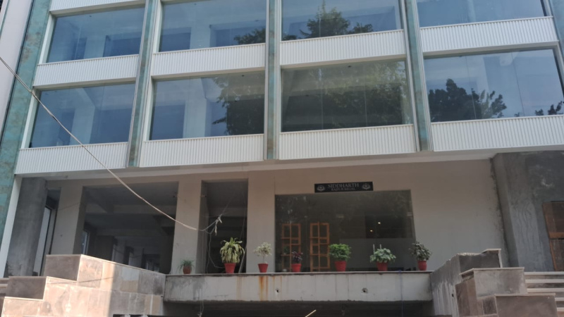  5800 Sq.ft. Showroom for Rent in Rajpur Road, Dehradun