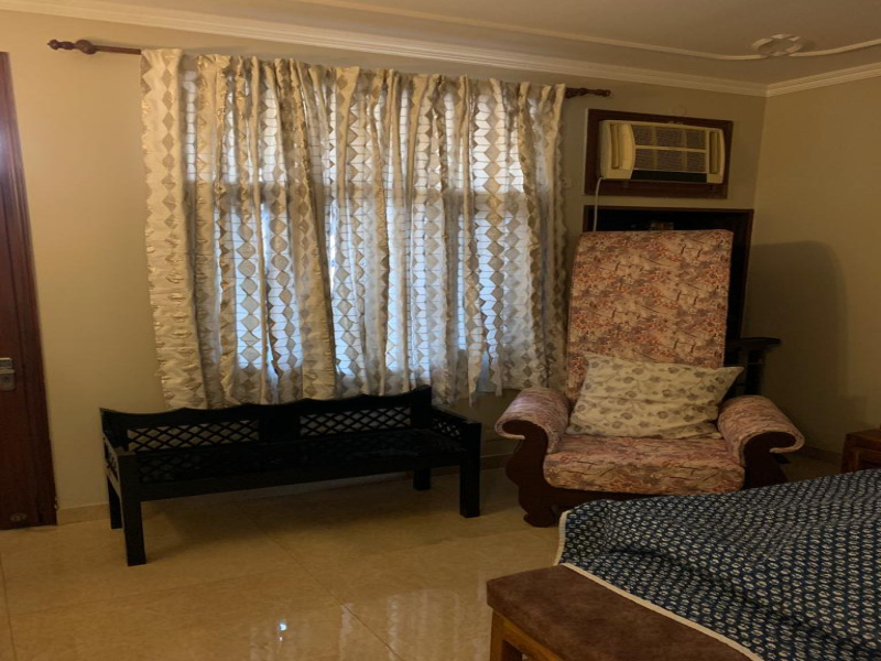 3 BHK House 350 Sq. Meter for Rent in Sector 50 Noida