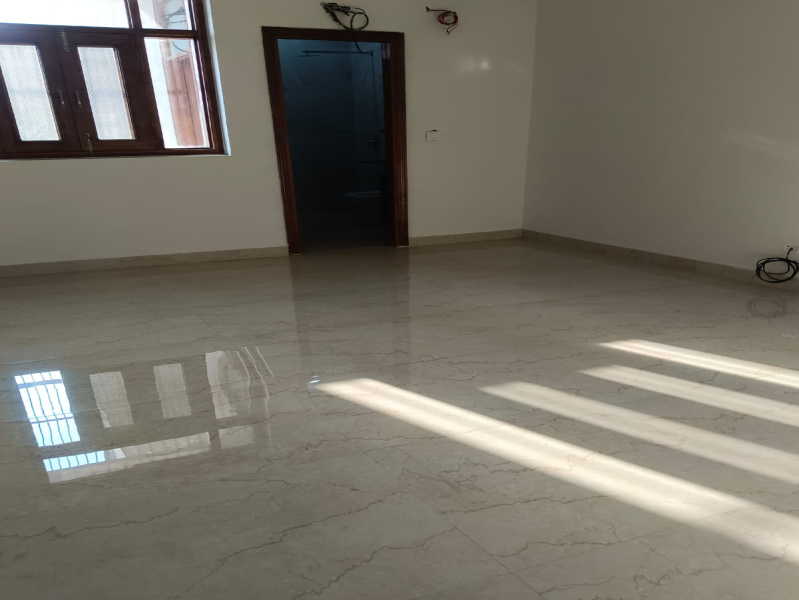 3 BHK Builder Floor 200 Sq. Meter for Rent in Sector 46 Noida