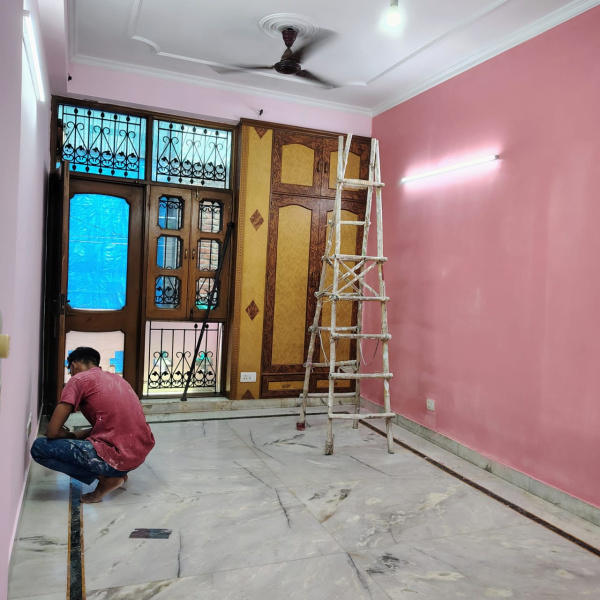 3 BHK Builder Floor 200 Sq. Meter for Rent in Sector 52 Noida