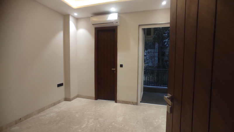 4 BHK Apartment 4500 Sq.ft. for Rent in Block N Panchsheel Park, Delhi
