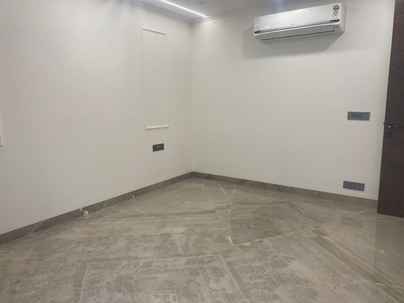 3 BHK Apartment 2000 Sq.ft. for Rent in Green Park, Delhi