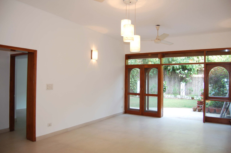 4 BHK 3500 Sq.ft. Apartment for Rent in Jor Bagh, Delhi
