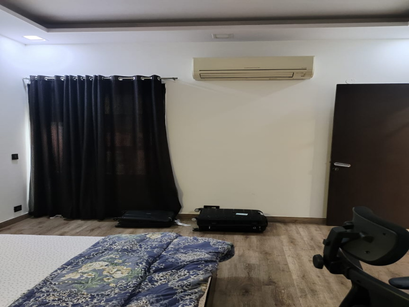 4 BHK 2700 Sq.ft. Apartment for Sale in Block A1 Safdarjung Enclave, Delhi