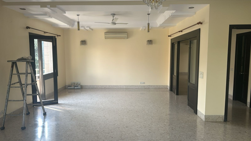 4 BHK Apartment 7200 Sq.ft. for Rent in Anand Lok, Delhi