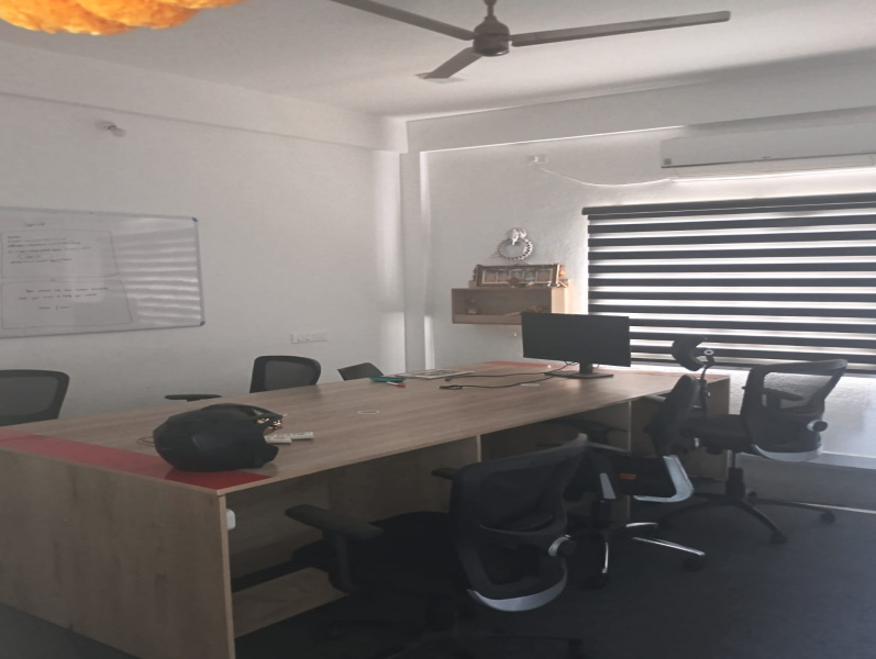  Office Space 1800 Sq.ft. for Rent in Peelamedu, Coimbatore