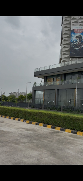 585 Sq.ft. Commercial Shop for Sale in Sector 95 Gurgaon