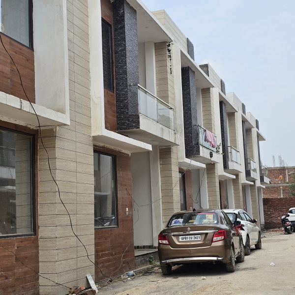3 BHK Villa 2150 Sq.ft. for Sale in Sector 16B Greater Noida West