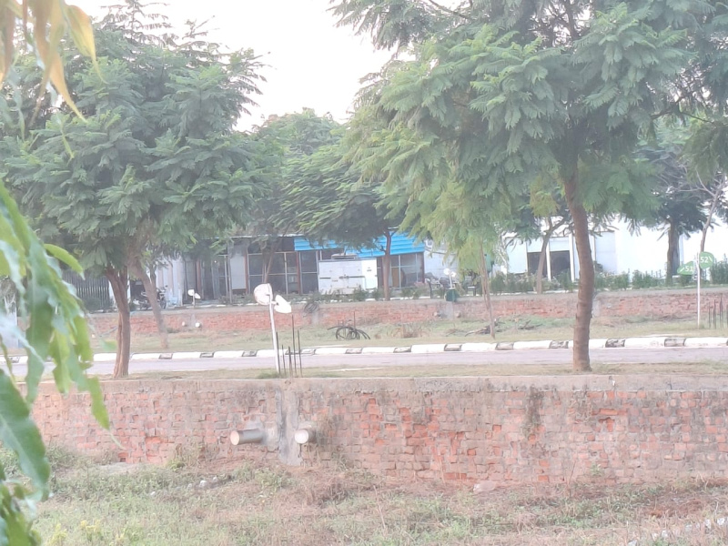  147 Sq.ft. Residential Plot for Sale in Sohna Road, Gurgaon