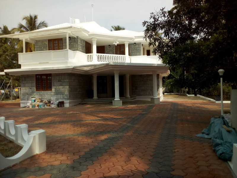 5 BHK 6500 Sq.ft. House for Sale in Ward- 15, Kandassamkadavu Thrissur