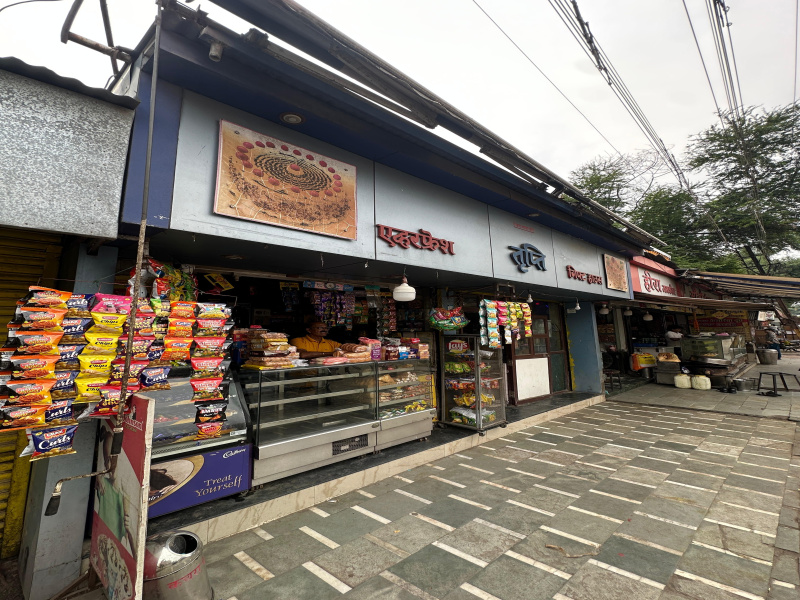  Commercial Shop 200 Sq.ft. for Sale in Ahilyapuri Colony, Indore