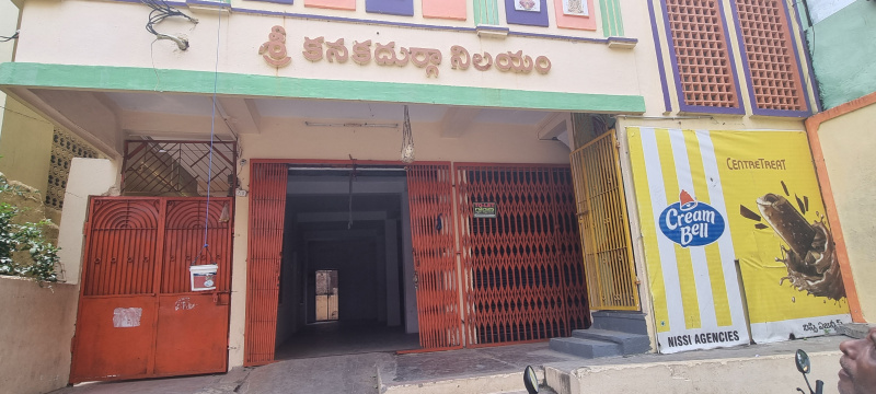  Commercial Shop 1600 Sq.ft. for Rent in Durgapuram, Vijayawada