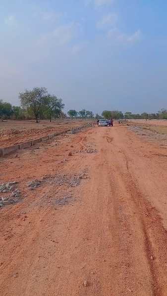  1000 Sq.ft. Residential Plot for Sale in Shivpuri Road, Jhansi