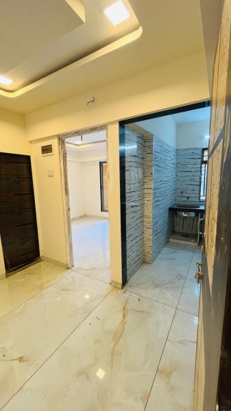 2 BHK 620 Sq.ft. Builder Floor for Sale in Dahisar East, Mumbai