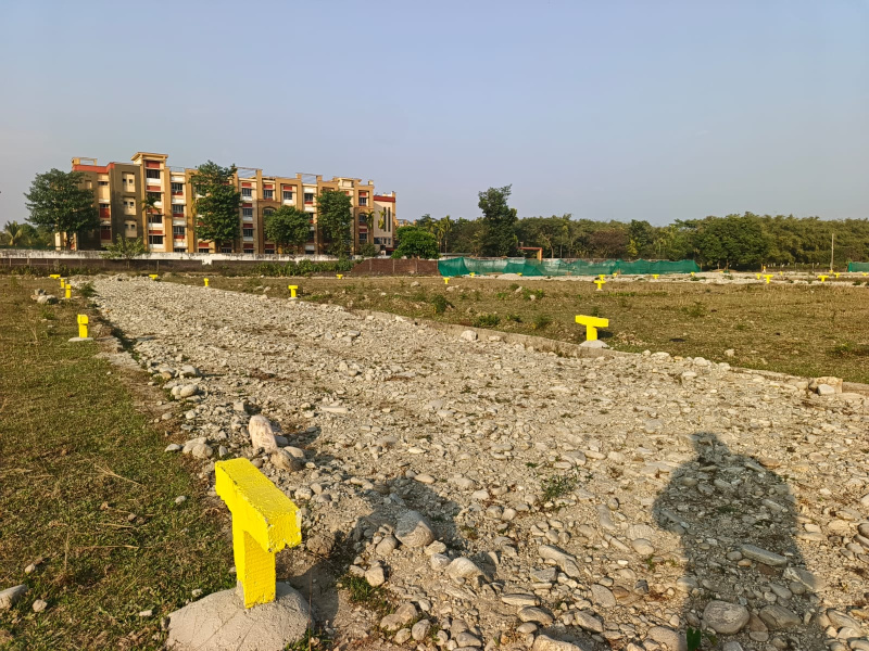  2100 Sq.ft. Residential Plot for Sale in Shiv Mandir, Siliguri
