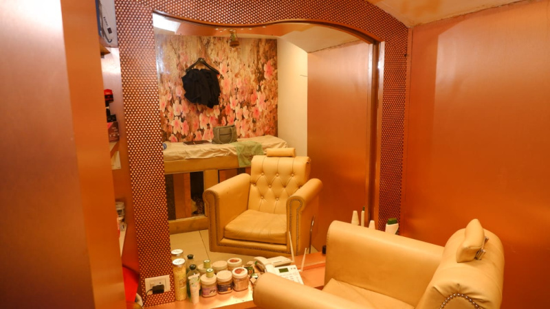 700 Sq.ft. Showroom for Rent in 80 Feet Road, Kanpur